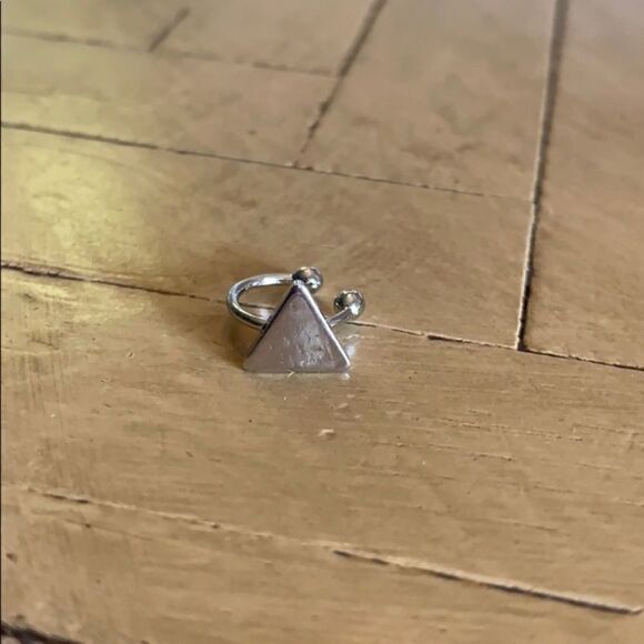 Silver Tone Triangle Earcuff - Picture 2 of 4
